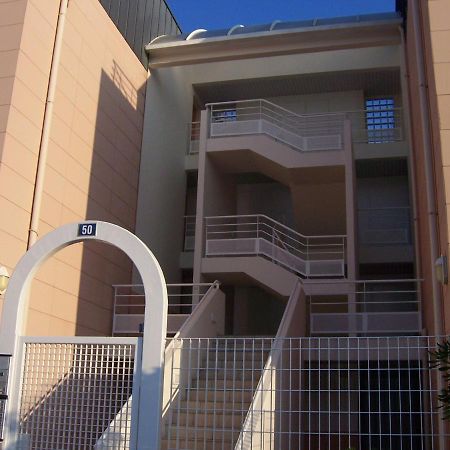 Appartement 2 Pieces A La Rochelle Avec Balcon, Proche Plage Des Minimes Et Port, Parking Inclus - Fr-1-551-7 Екстериор снимка